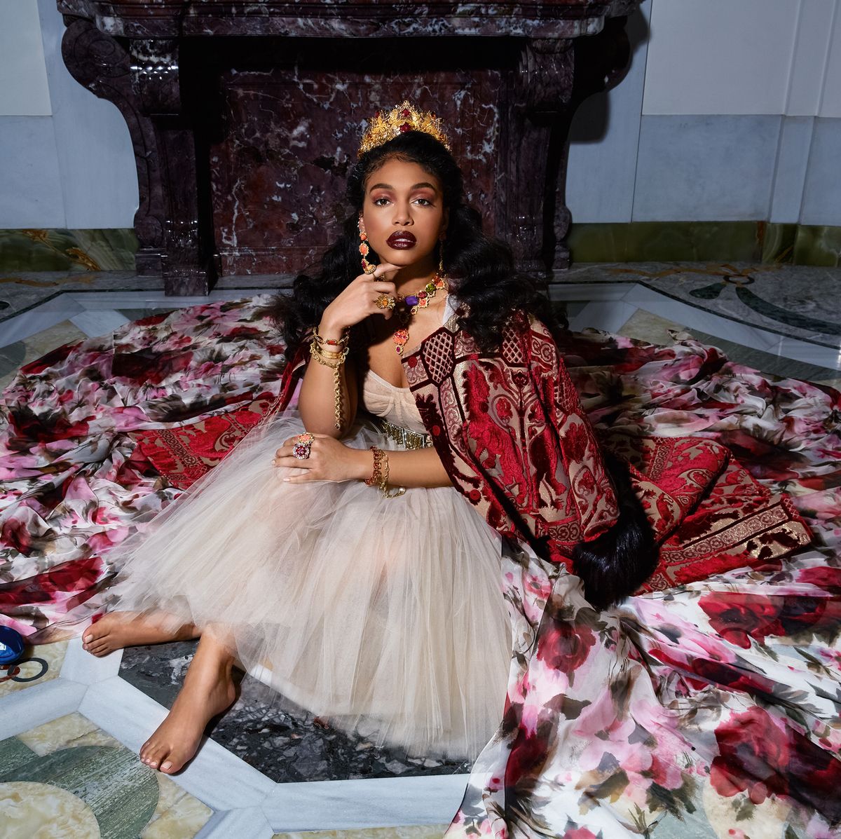 Domenico Dolce Photographed His Stunning Muses for <i>Queens: Alta Moda di  Dolce&Gabbana</i>