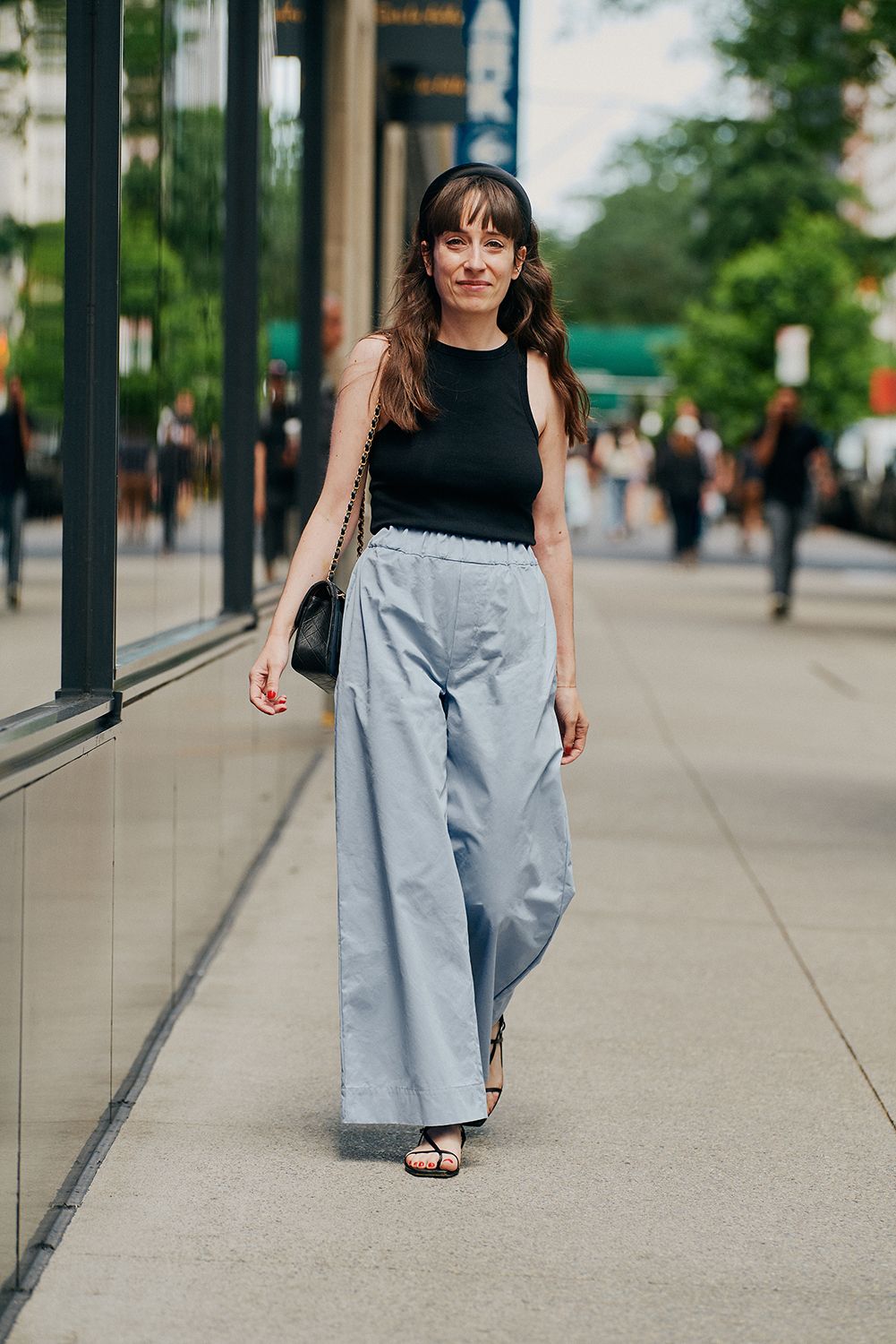Classy Holiday Pant Outfits - the gray details