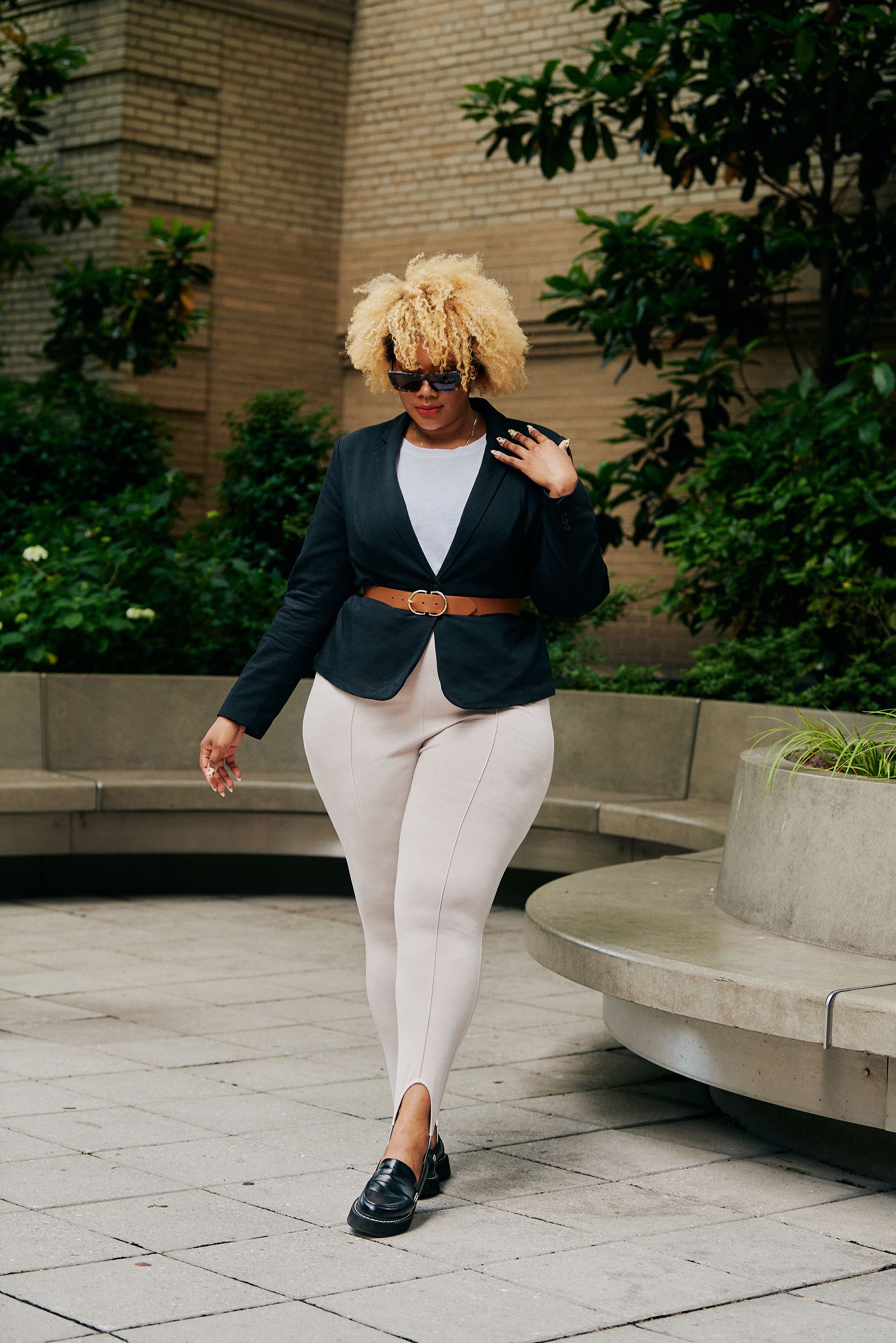 24 Cute Blazer Outfits to Wear for Work