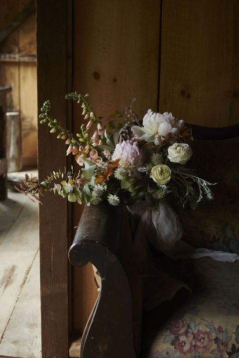 Bouquet, Flower, Cut flowers, Floristry, Flower Arranging, Floral design, Still life photography, Plant, Still life, Artificial flower, 