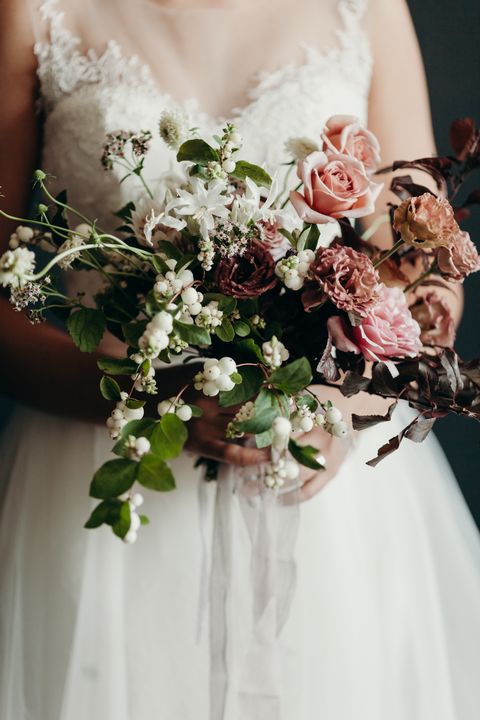 Bouquet, Flower, Flower Arranging, Photograph, Dress, Wedding dress, Floristry, Cut flowers, Floral design, Gown, 