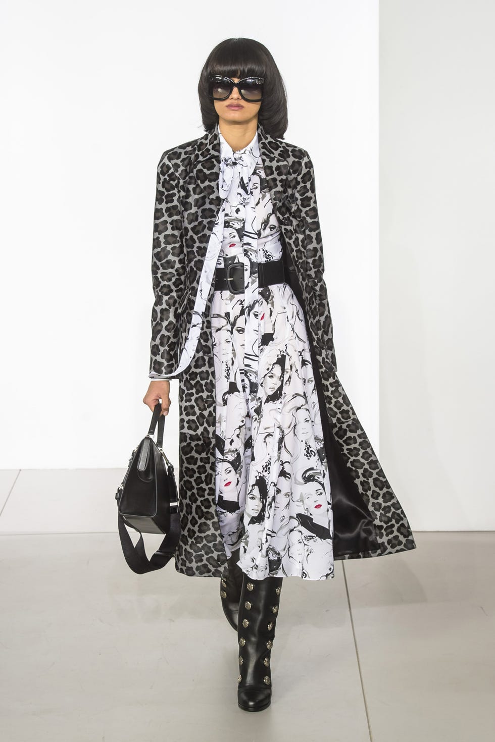 Clothing, Fashion, Fashion model, Street fashion, Outerwear, Eyewear, Dress, Footwear, Runway, Shoulder, 