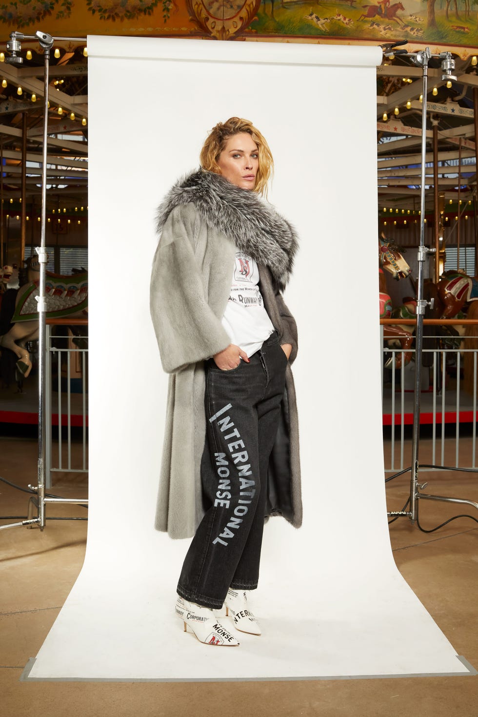 Clothing, Fashion, Street fashion, Outerwear, Fashion model, Footwear, Fashion show, Trousers, Fashion design, Photography, 