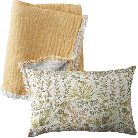 Pillow, Throw pillow, Furniture, Product, Beige, Cushion, Textile, Bedding, Linens, Room, 