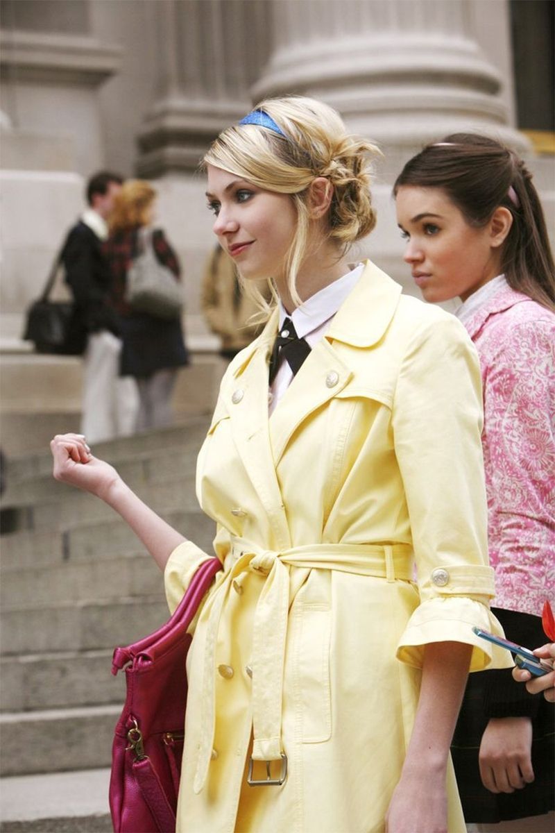 150 Gossip Girl fashion moments that made us want to dress like Upper East  Siders - Vogue Australia