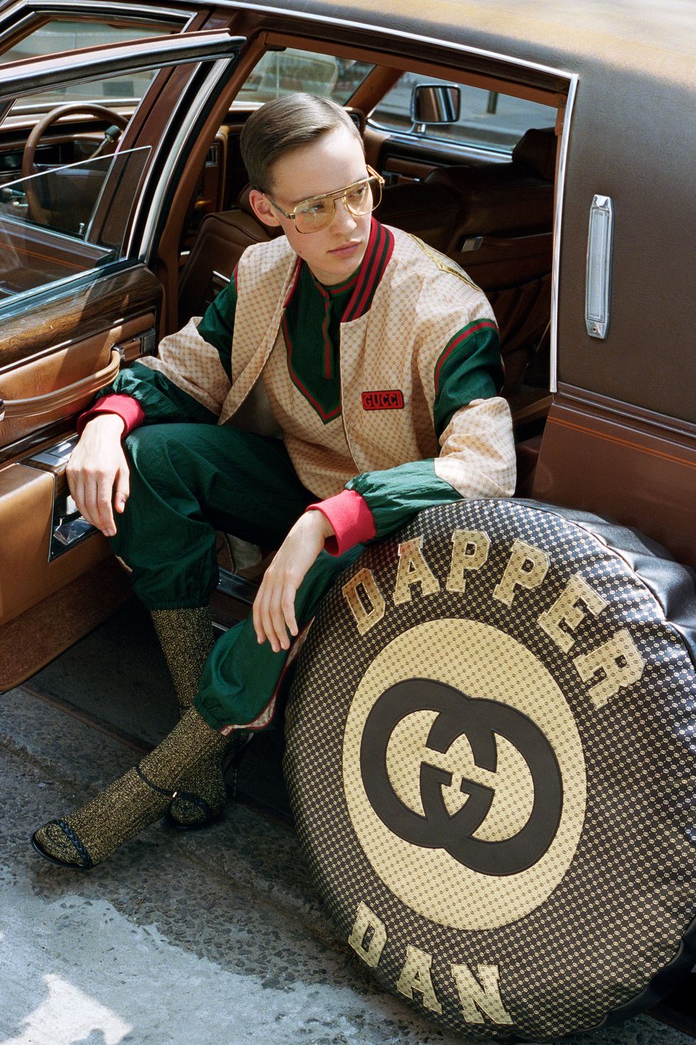 Introducing the Gucci-Dapper Dan collection for Fall Winter 2018. Dapper Dan,  a well-known Harlem designer, invented his own s…