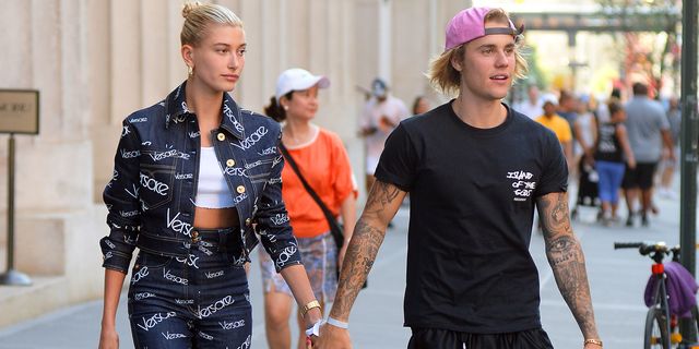 Justin Bieber and Hailey Baldwin Make Out in Brooklyn