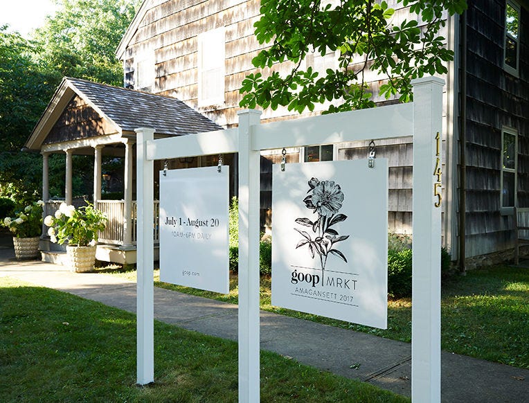 Architecture, House, Banner, Grass, Tree, Advertising, Building, Pavilion, Shade, Plant, 