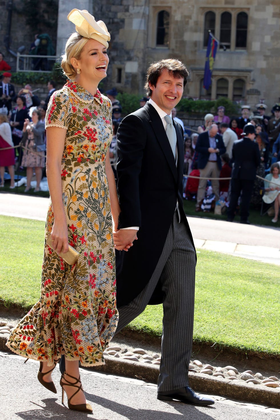 Fashion, Street fashion, Dress, Event, Suit, Headgear, Haute couture, Formal wear, Fashion design, Style, 