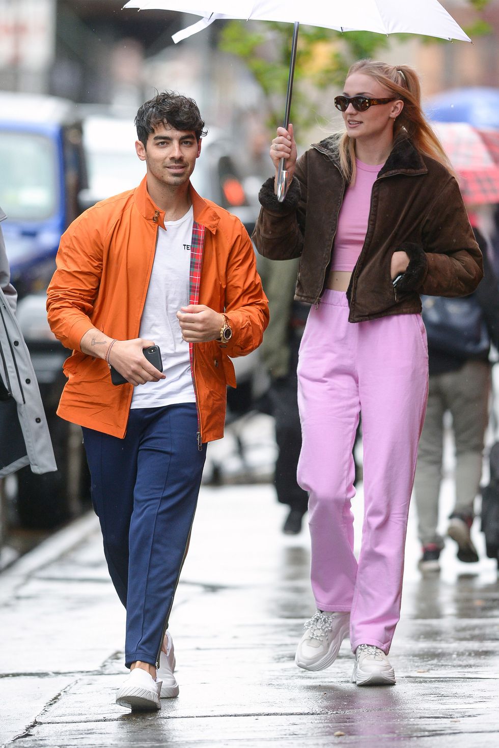 Sophie Turner And Joe Jonas Walk The Red Carpet In Louis Vuitton