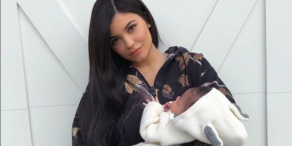 Kylie Jenner Shares First Stormi Webster Photo - Kylie Jenner New Baby ...