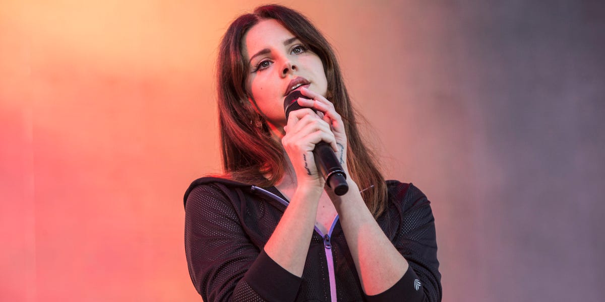 A Literary Guide To Lana Del Rey: 'I Sing The Body Electric