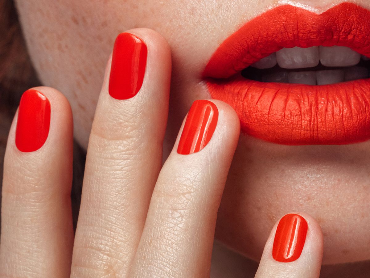 What Are Shellac Nails: Shellac Nails vs Gel Manicure