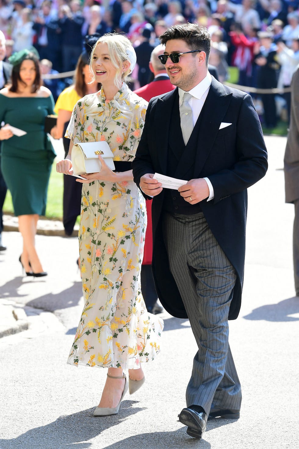 Event, Fashion, Yellow, Suit, Footwear, Dress, Street fashion, Formal wear, Shoe, Style, 