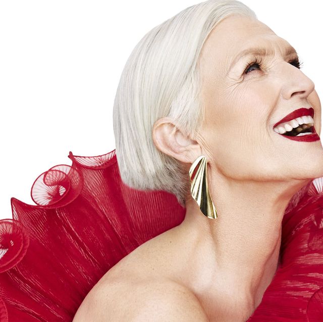 Maye Musk in a stylish outfit
