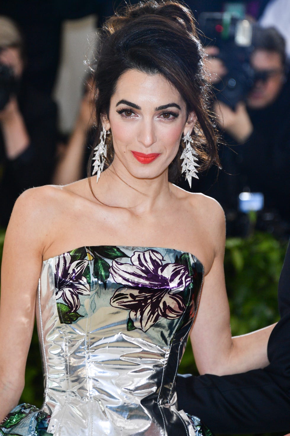 Fall Gala Party Fashion: Amal Clooney, Anne Hathaway and Kate Moss