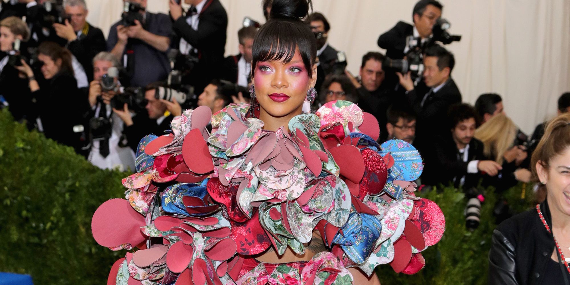 Rihanna met gala store comme des garcons