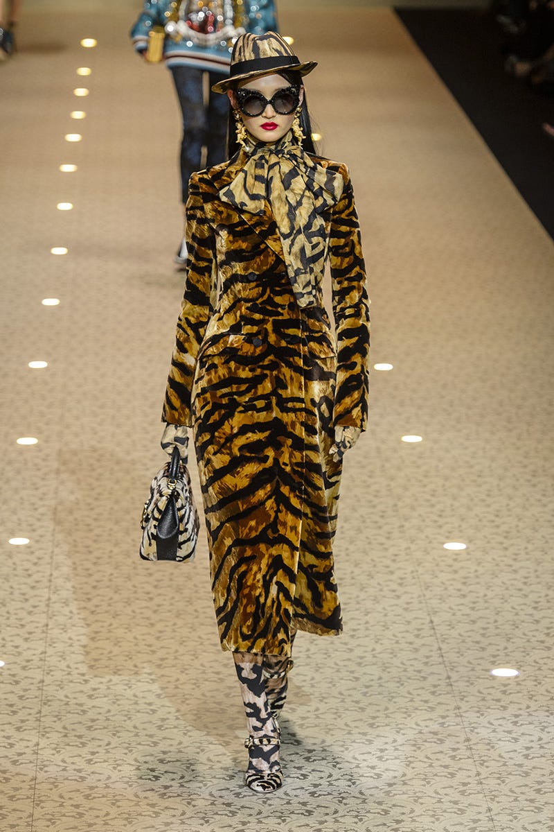 Fashion, Runway, Fashion show, Fur, Fashion model, Fashion design, Costume design, Outerwear, Costume, 