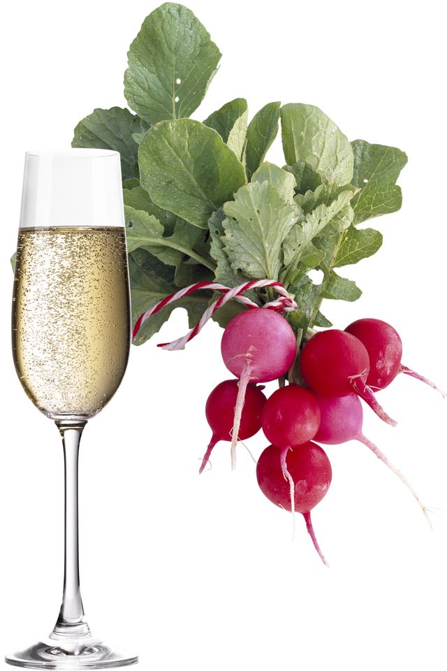 Radish, Stemware, Food, Beetroot, Wine glass, Drink, Glass, Plant, Natural foods, Champagne stemware, 