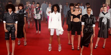 Fashion model, Red carpet, Fashion, Carpet, Fashion design, Event, Flooring, Runway, Fashion show, Dress, 
