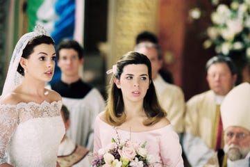 THE PRINCESS DIARIES 2: ROYAL ENGAGEMENT, front from left: Anne Hathaway, Heather Matarazzo, 2004, ©