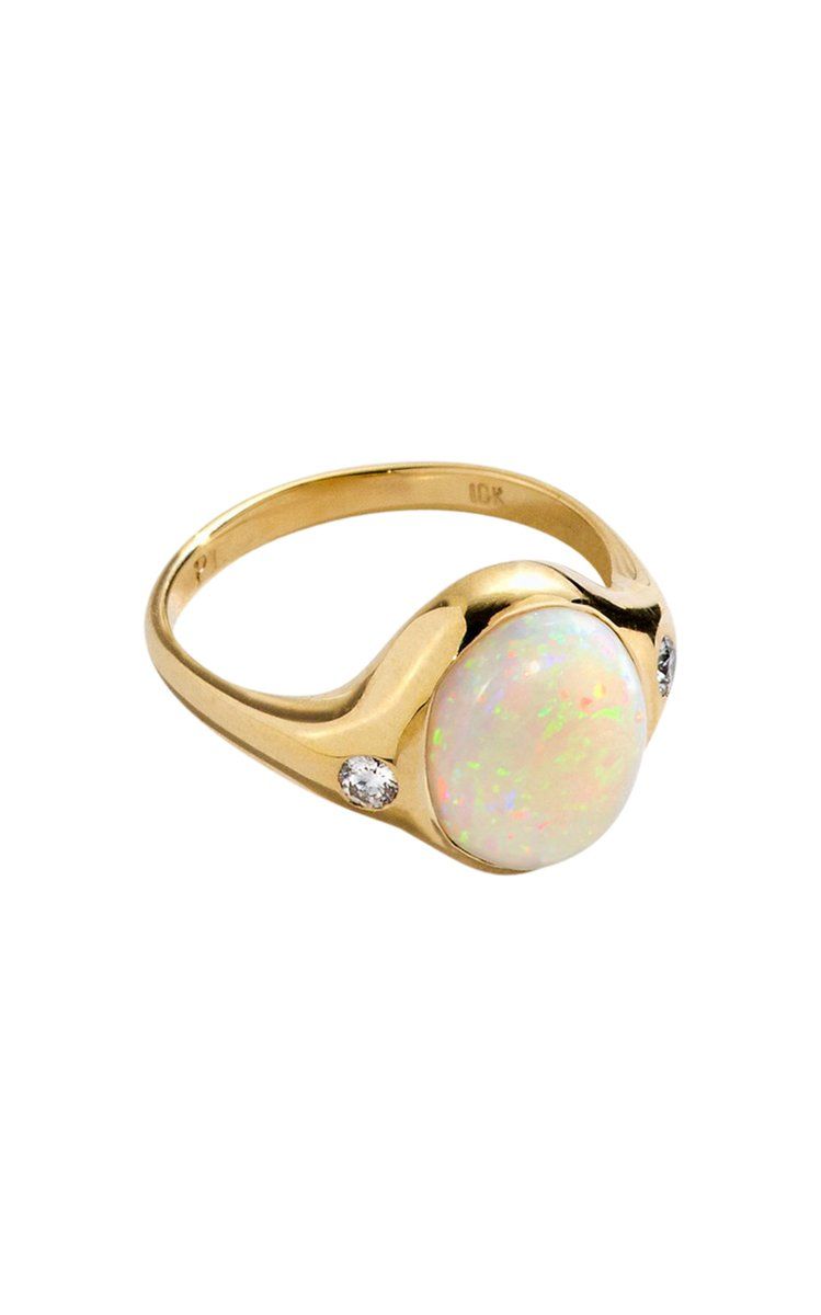 Parauta Ring | Gold Shimmering Cocktail Ring – SARONT