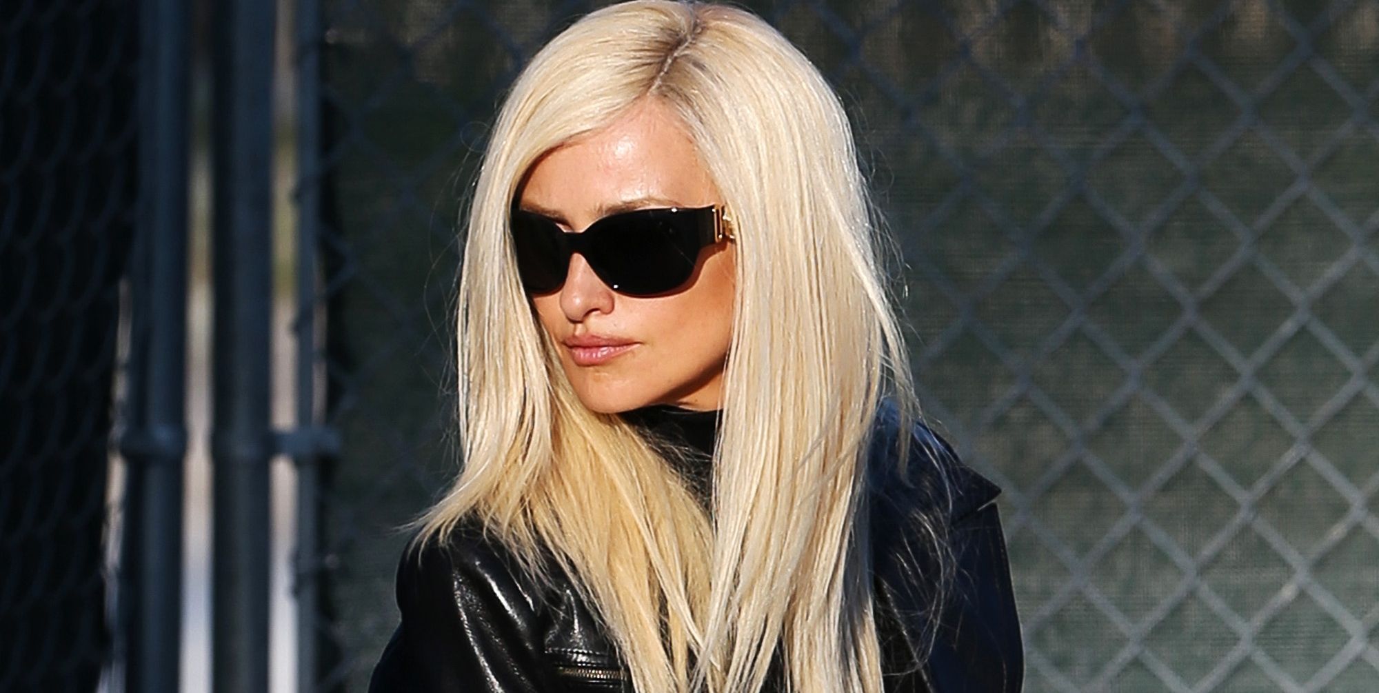 Donatella Versace Young: See How Penelope Cruz Compares!