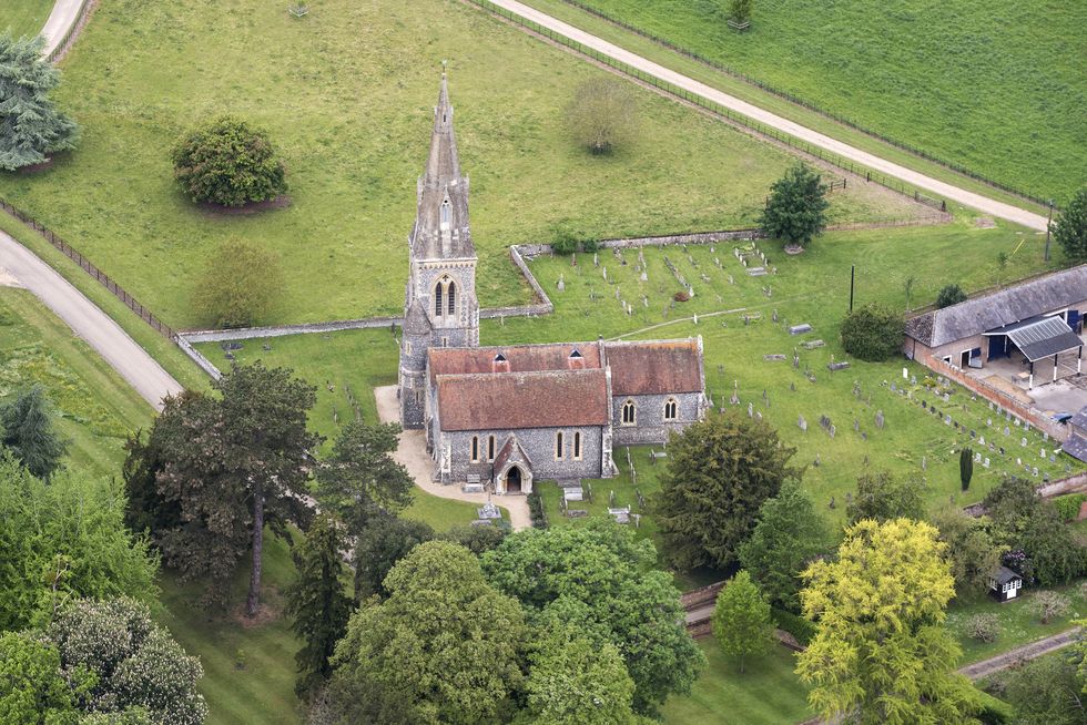 Aerial photography, Bird's-eye view, Building, Landscape, Photography, Estate, Architecture, Church, Grass, Tree, 