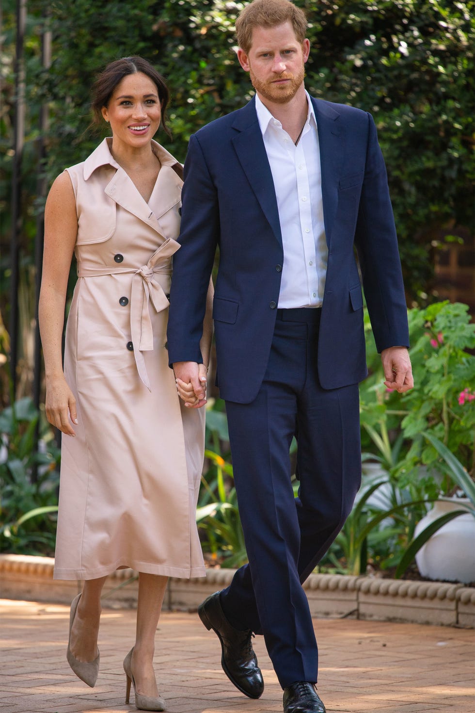 Clothing, Suit, Formal wear, Outerwear, Fashion, Tuxedo, Dress, Coat, White-collar worker, Footwear, 