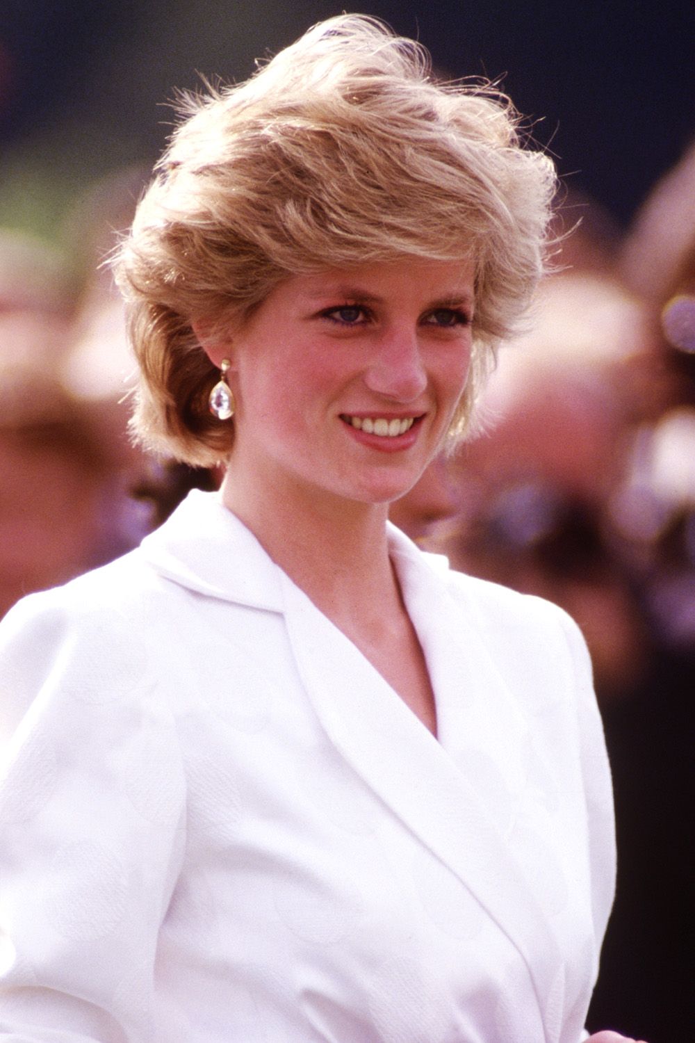 Princess Dianas Hair Though the Year  Diana Princess of Wales Style