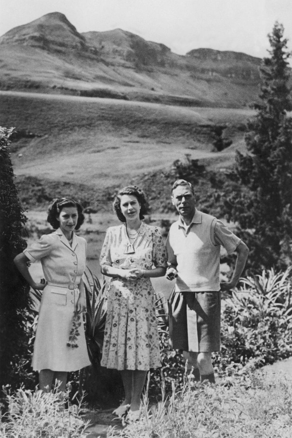 Photograph, People, Standing, Snapshot, Vintage clothing, Family, Photography, Stock photography, Black-and-white, Retro style, Photograph, People, Standing, Snapshot, Vintage clothing, Family, Photography, Stock photography, Black-and-white, Retro style,
