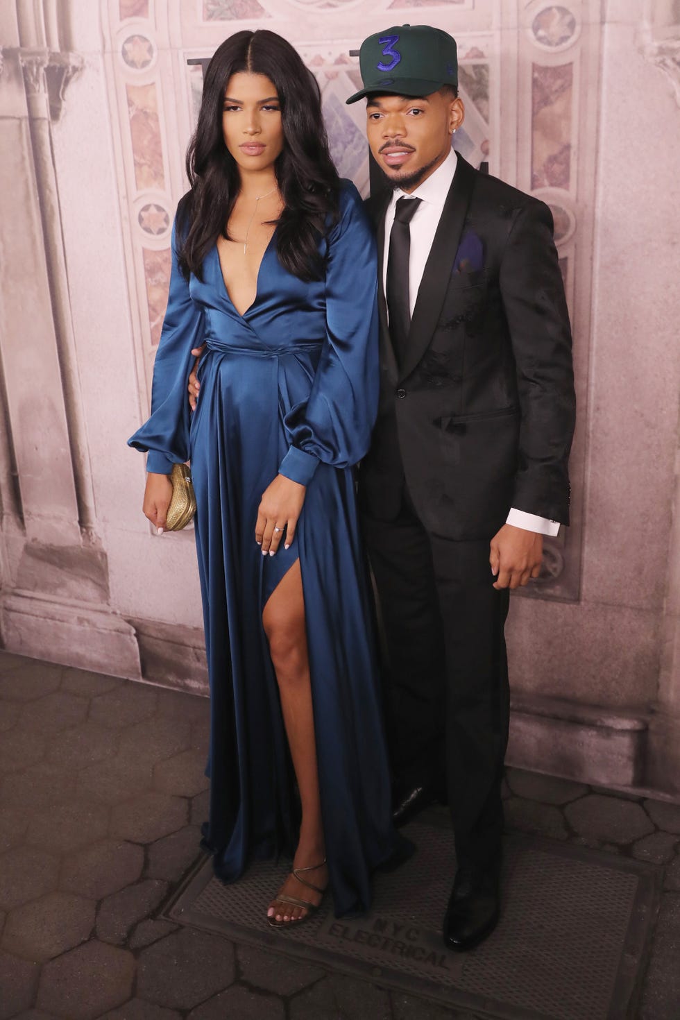 Suit, Clothing, Formal wear, Fashion, Tuxedo, Dress, Electric blue, Event, Fashion design, White-collar worker, 