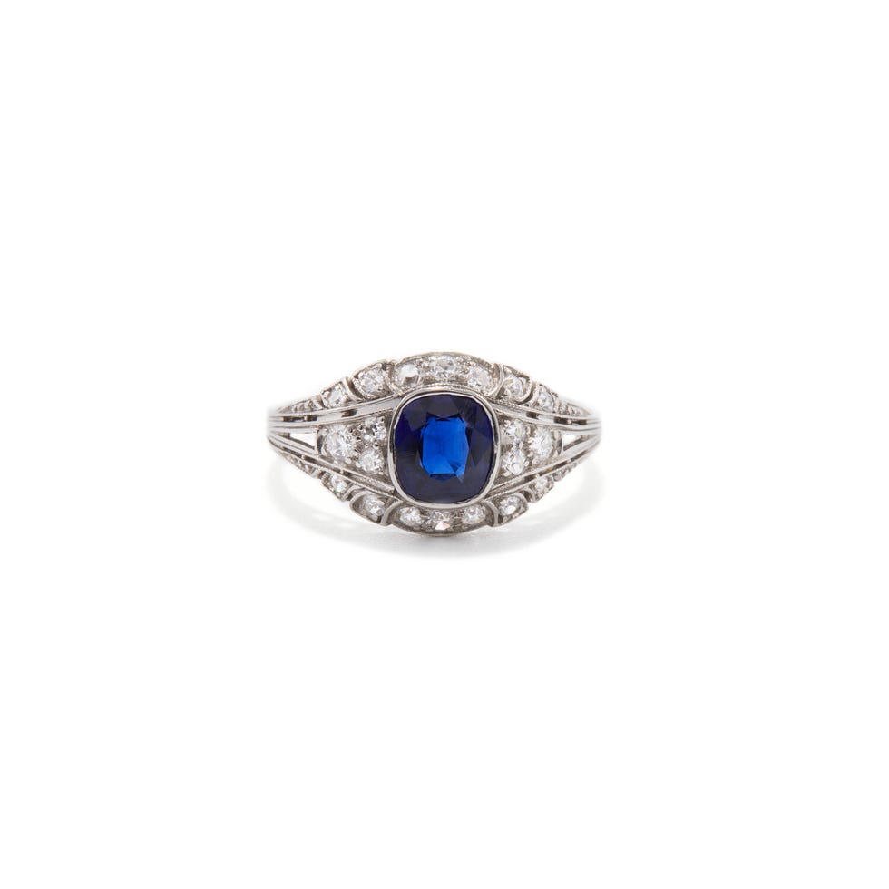 sapphire engagement ring