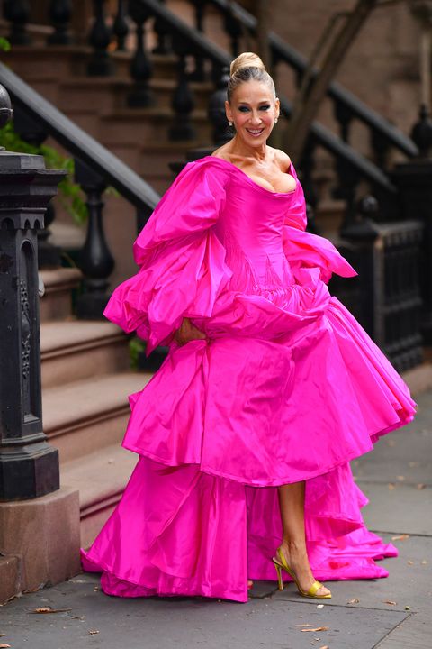 Pink, Clothing, Fashion, Dress, Beauty, Fashion model, Magenta, Gown, Haute couture, Event, 