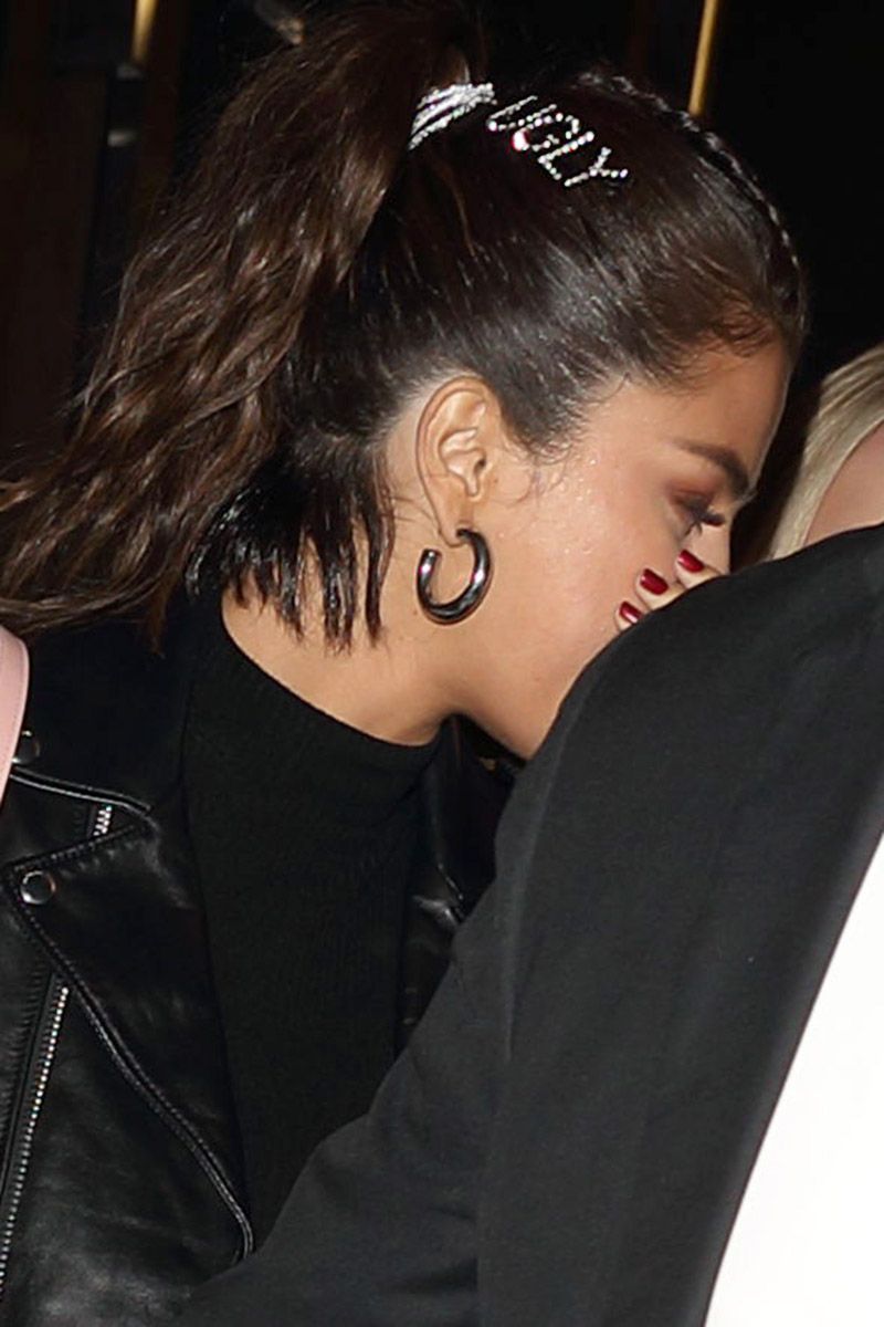 Selena Gomez ugly on head in NYC