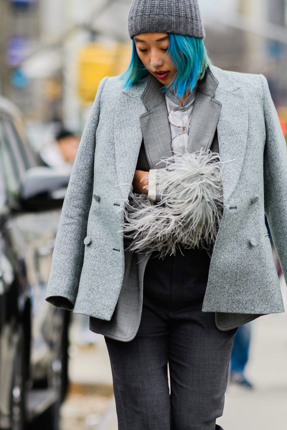 NYFW street style handbags fall 2019: YSL shoulder bags – Bay Area  Fashionista