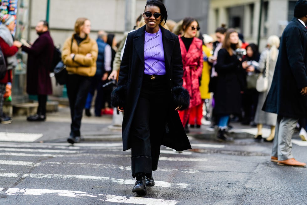 People, Street fashion, Fashion, Street, Snapshot, Pedestrian, Human, Urban area, Infrastructure, Crowd, 