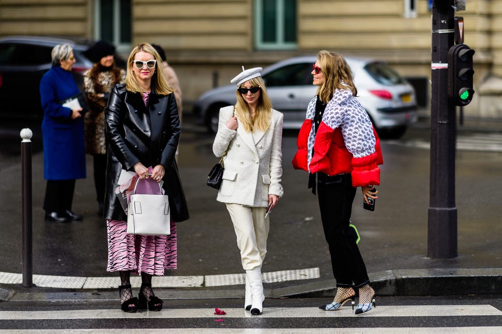 Street fashion, Photograph, People, Fashion, Clothing, Street, Snapshot, Pedestrian, Footwear, Standing, 