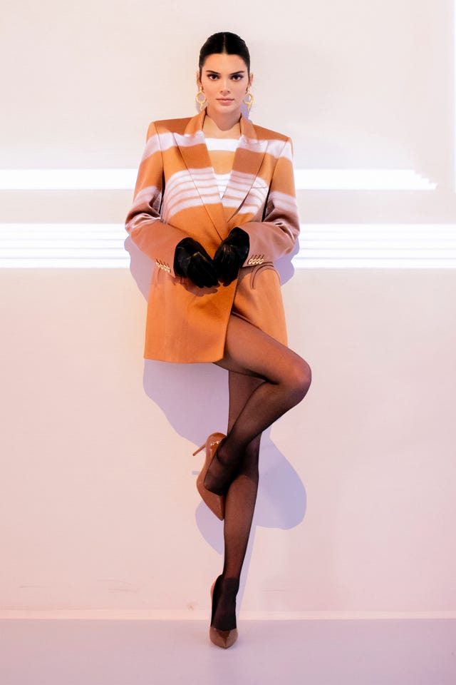 Fashion model, White, Clothing, Leg, Shoulder, Fashion, Tights, Yellow, Skin, Human leg, 