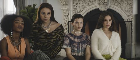 l r tabby lovie simone, lourdes zoey luna, lily cailee spaeny, and frankie gideon adlon deep in conversation in columbia pictures' the craft legacy