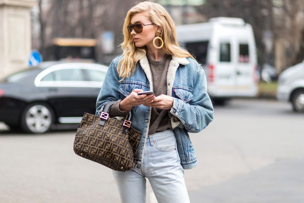 Jeans, Street fashion, Clothing, Shoulder, Denim, Fashion, Fur, Snapshot, Brown, Waist, 