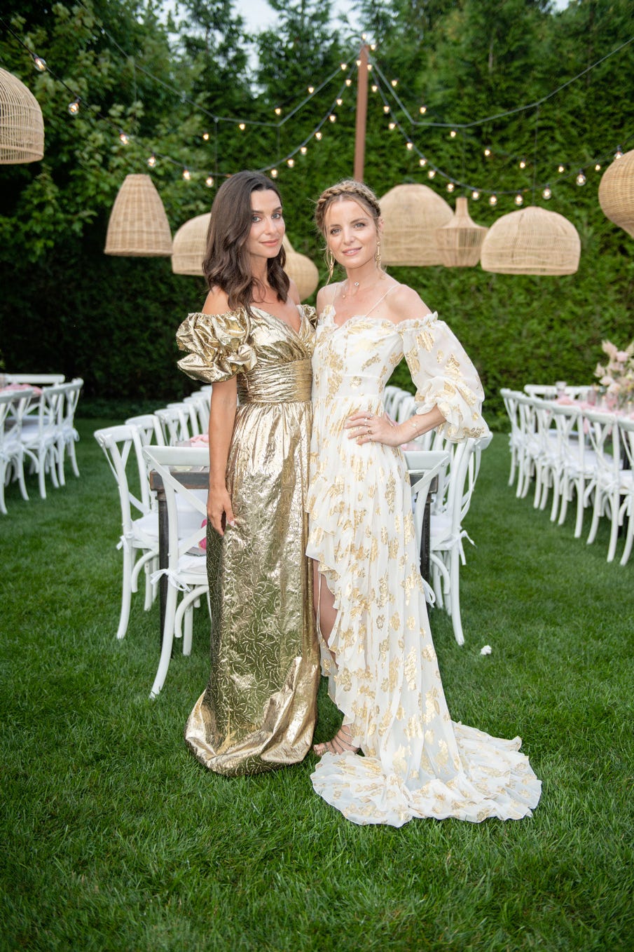 Dress, Gown, Lawn, Ceremony, Grass, Event, Wedding dress, Wedding reception, Bridal clothing, Wedding, 