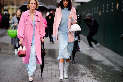 12 Cute Rainy Day Outfit Ideas 2018 - What To Wear In The Rain This Spring