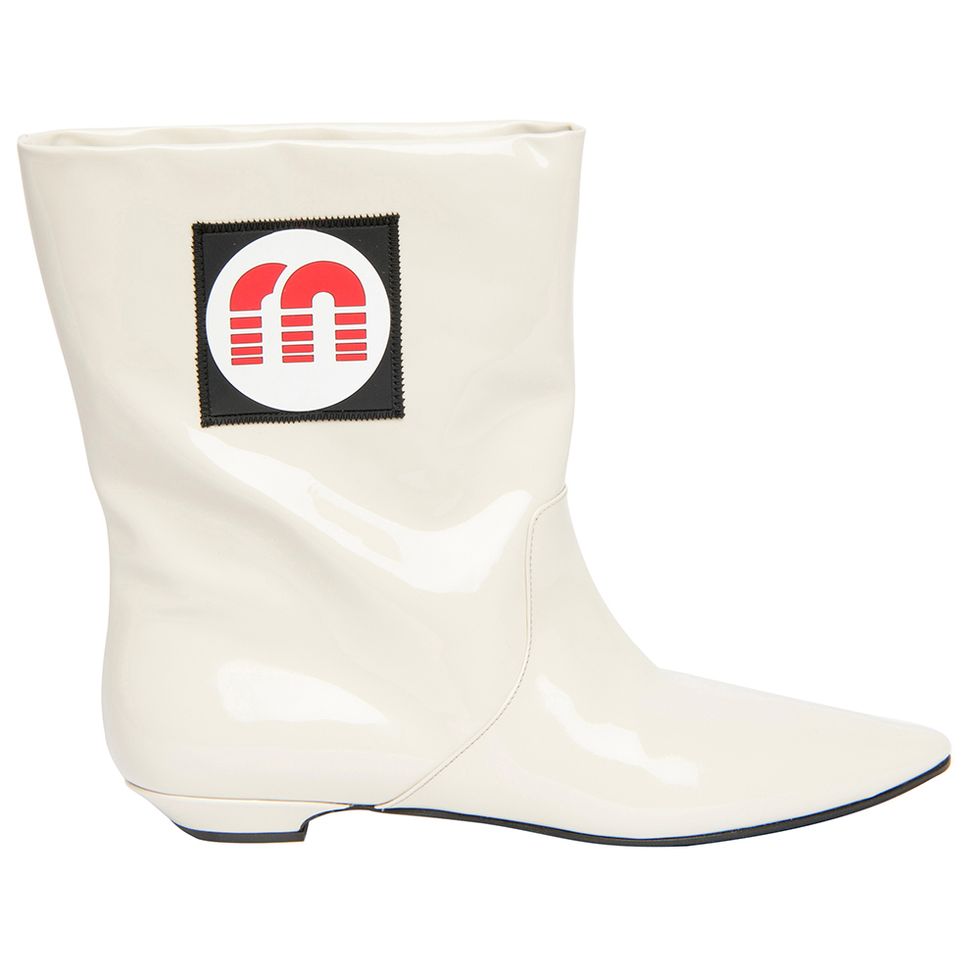 Footwear, White, Boot, Shoe, Beige, Riding boot, Carmine, Rain boot, 