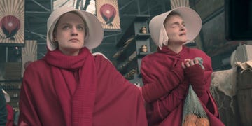 Maroon, Outerwear, Monk, Fun, Screenshot, Temple, Magenta, Robe, 