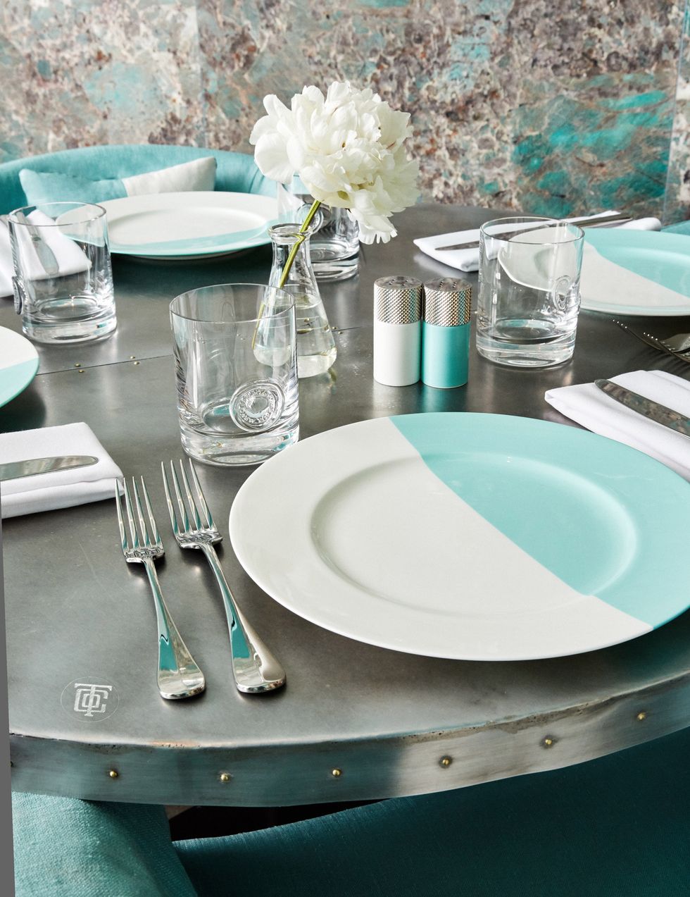 Blue, Aqua, Tablecloth, Turquoise, Green, Table, Turquoise, Teal, Dishware, Placemat, 