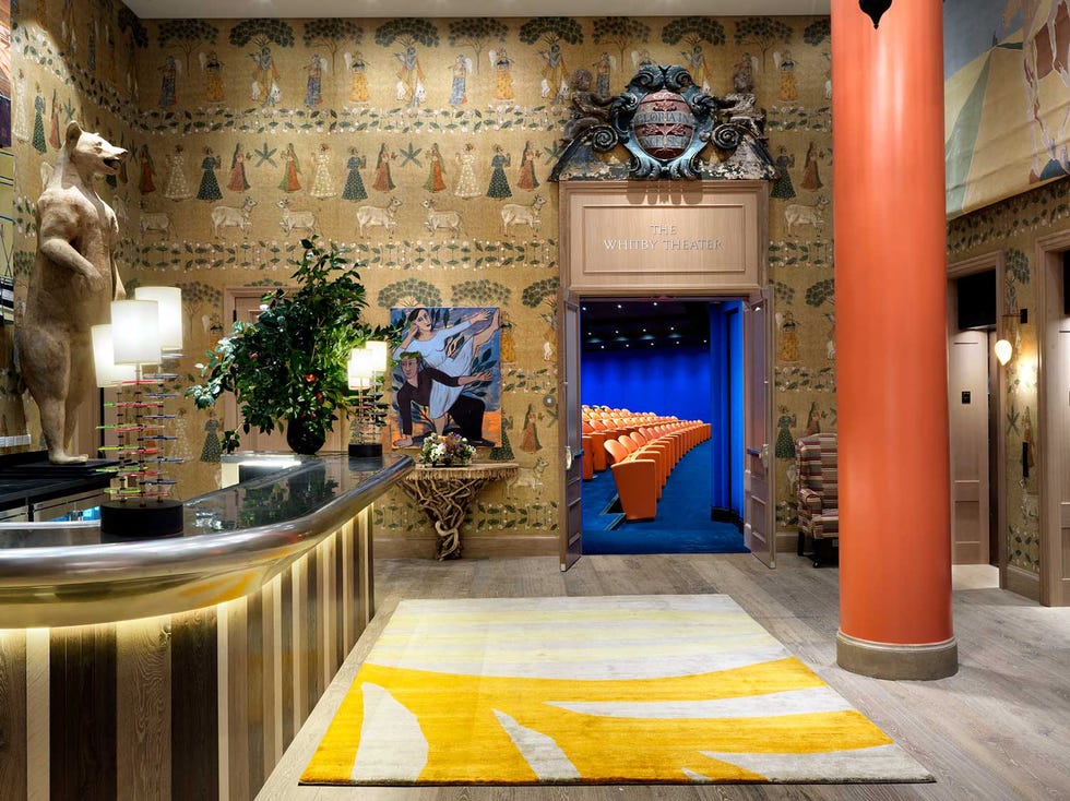 Interior design, Building, Lobby, Architecture, Room, Floor, Flooring, House, Tourist attraction, Art, 