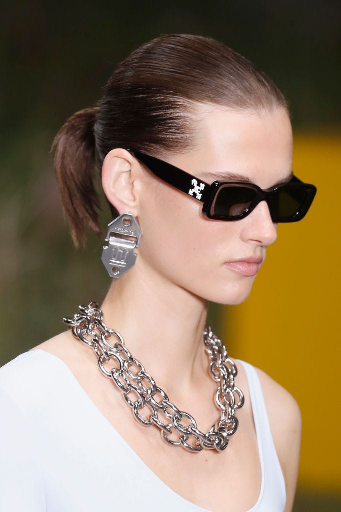 Eyewear, Hair, Sunglasses, Hairstyle, Glasses, Beauty, Cool, Fashion, Chin, Vision care, 