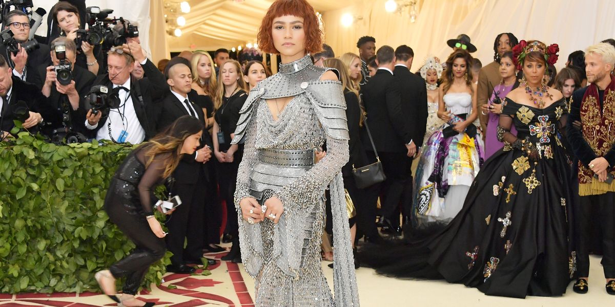 Zendaya Dressed Like Joan of Arc for the Met Gala - Zendaya in Versace at  the 2018 Met Gala