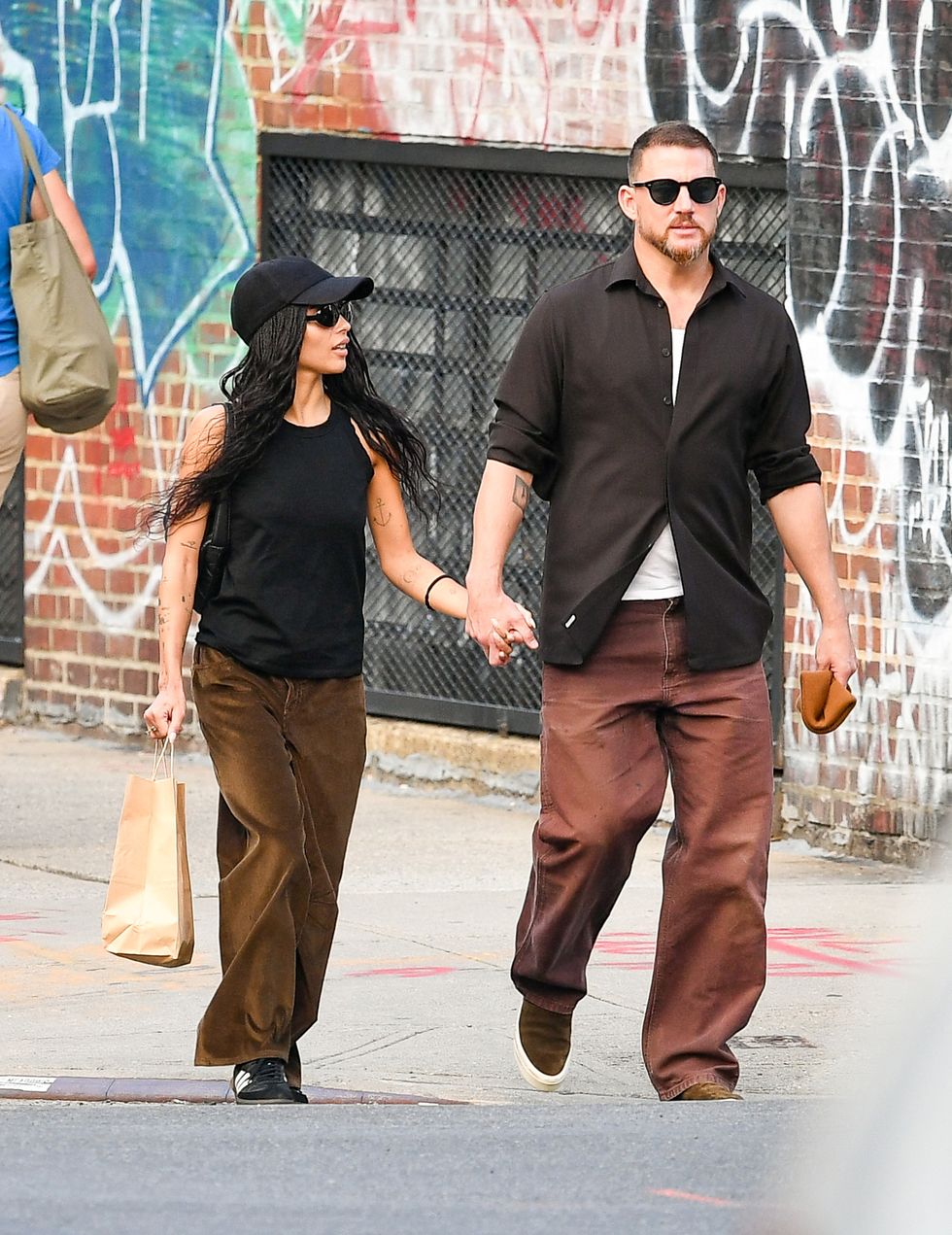09182022 exclusive channing tatum and zoe kravitz are twinning as they holds hands while on a stroll in new york city the in love couple have reportedly been filming a project that zoe is directing, and channing is starring in salestheimagedirectcom please bylinetheimagedirectcomexclusive please email salestheimagedirectcom for fees before use